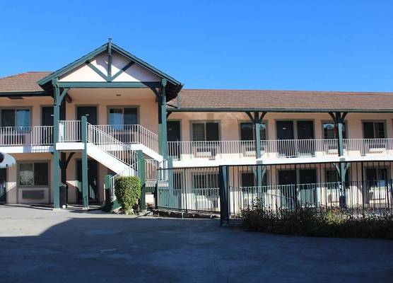 Best Whittier Inn 1