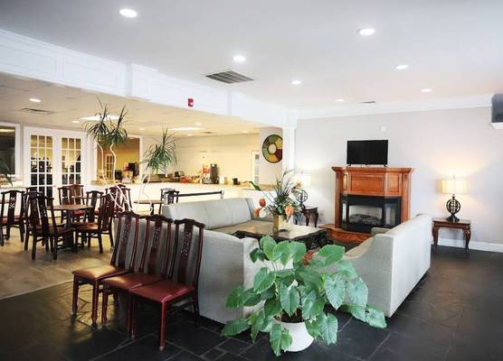 Greenville Inn & Suites 1