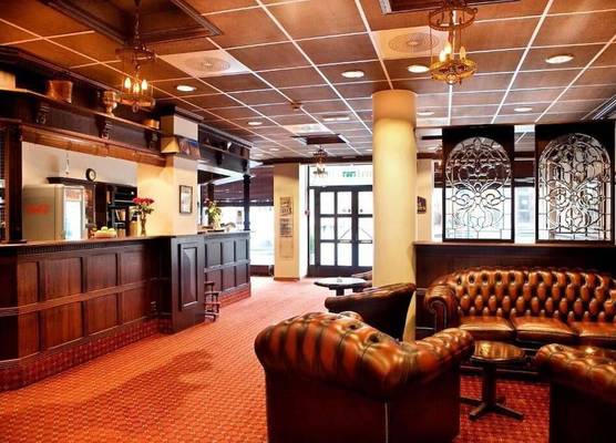 Chesterfield Hotel 1