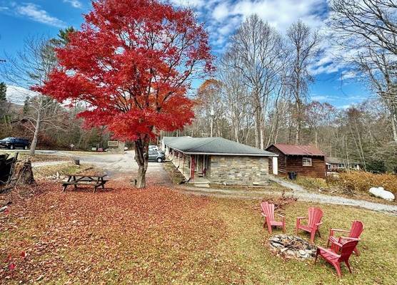Parkview Lodge & Cabins 1