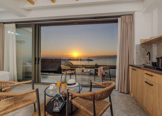 Soho SeaFront Suites 1