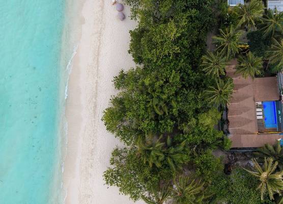 ARIA Beach, Ukulhas 1
