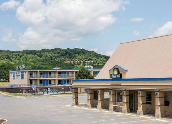 Days Inn by Wyndham Staunton 1