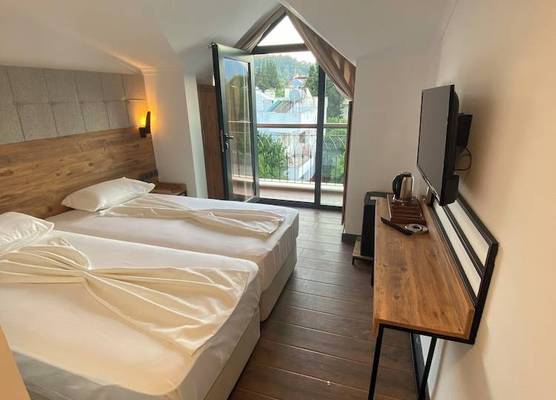 orion beach hotel 1