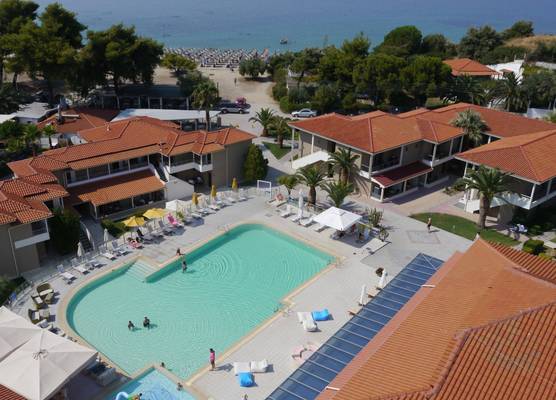 Lagomandra Beach Hotel 1
