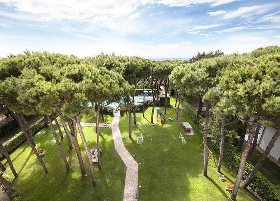 Aparthotel La Pineta 1