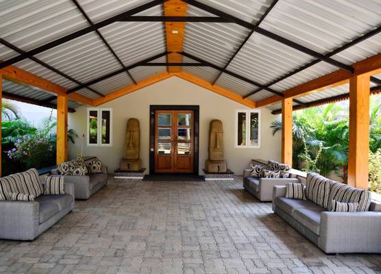 Majestic Beach Comforts - Beachfront 1