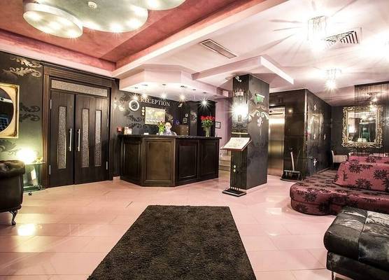 Art Plaza Hotel 1