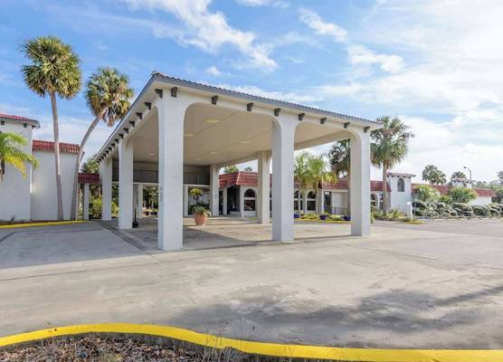 Motel 6-Spring Hill, FL - Weeki Wachee 1