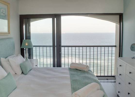 1002 Bermudas - by Stay in Umhlanga 1