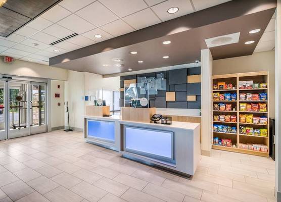 Holiday Inn Express & Suites ASHEBORO by IHG 1