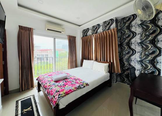 Phratumnak Hill Guest house 1