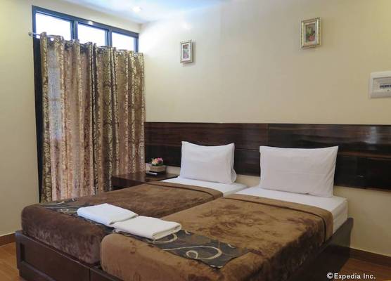 Rovic's Tourist Hotel 1