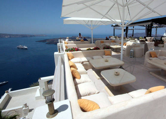 Lava Suites and Lounge 1