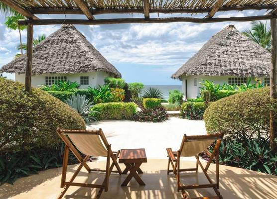 Zanbluu Beach Hotel 1