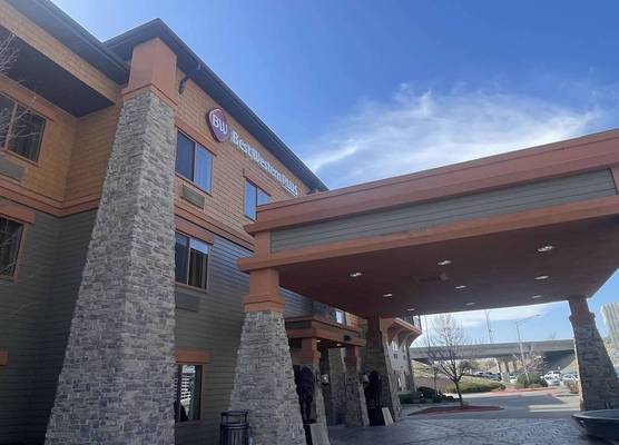 Best Western Plus KC Speedway Inn & Suites 1