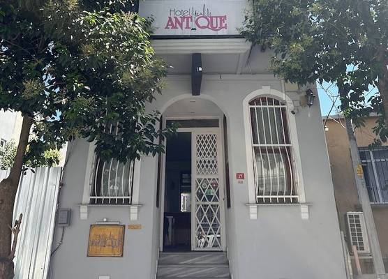Hotel Antique 1