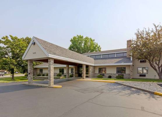 Quality Inn Oshkosh Aviation Park 1