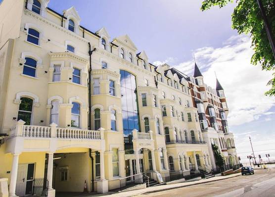 Mannin Hotel 1