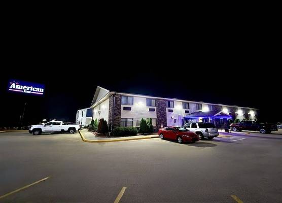 American Inn Cedar Rapids South 1