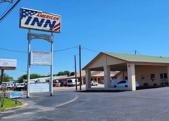 American Inn Cleburne 1