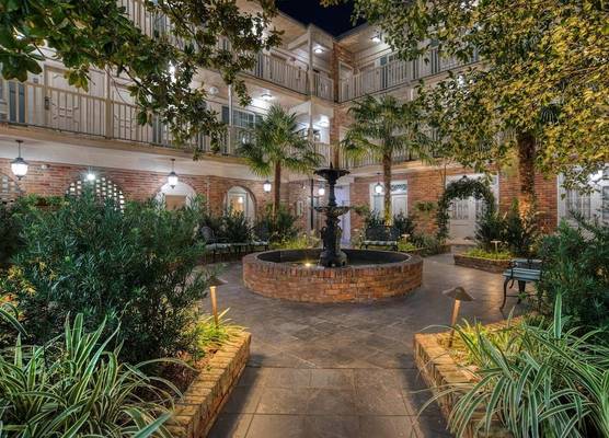 Best Western Plus French Quarter Courtyard Hotel 1