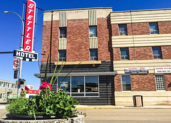 Stettler Hotel 1