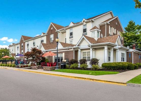 Birch Hills Suites - Blue Ash 1