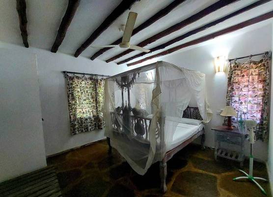 Marine Holiday House 1