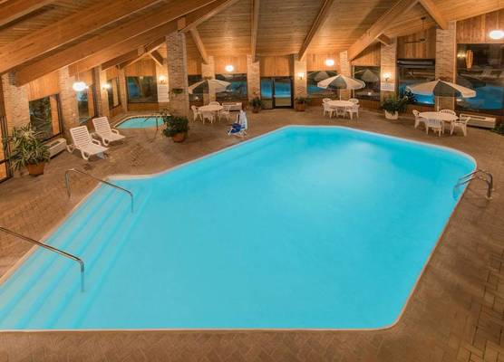 Days Inn by Wyndham Wooster 1