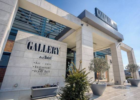 Gallery Art Hotel 1