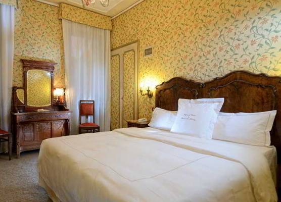 Hotel Flora - By Romanelli Family 1