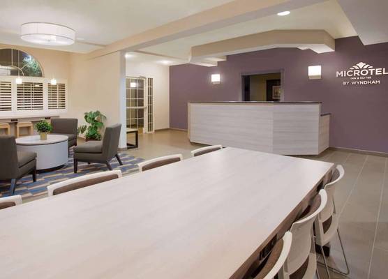 Microtel Inn & Suites by Wyndham Leesburg/Mt Dora 1