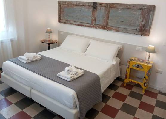 Déjà Vu apartment 1