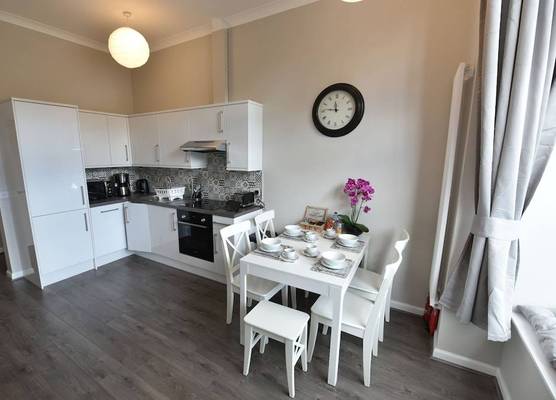 First Pleasance Luxury Apartment 1