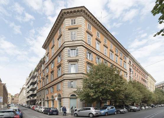 GuestHost - Elegant Apartment in Rome 1