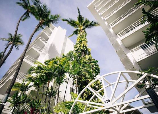 Oasis Hotel Waikiki 1