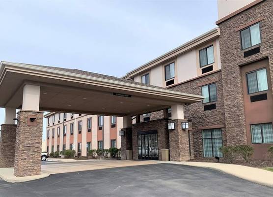 SureStay by Best Western Cambridge 1
