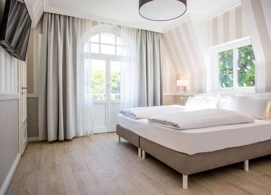 Hotel IV Jahreszeiten Kühlungsborn 1