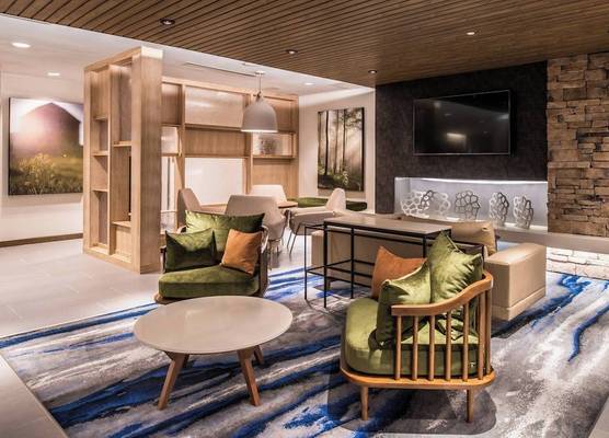 Fairfield Inn & Suites by Marriott Staunton 1