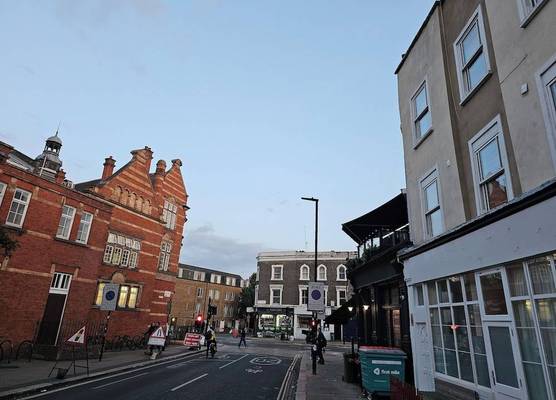 Kentish Town Comfort 1