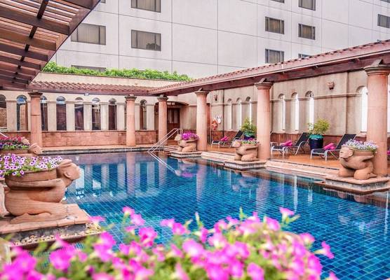 Crowne Plaza BANGKOK LUMPINI PARK by IHG 1