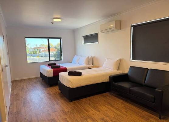 Uni Motel 1