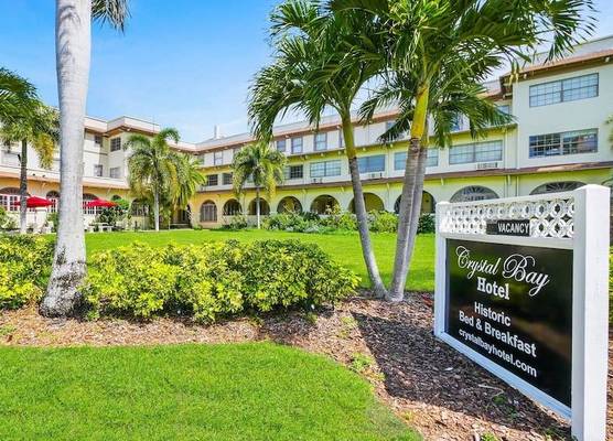 Crystal Bay Historic Hotel 1