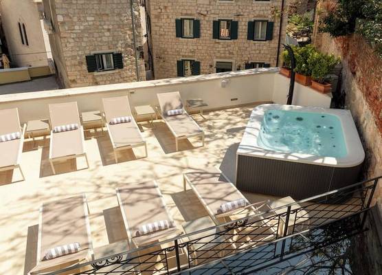 Hotel Marmont Heritage 1