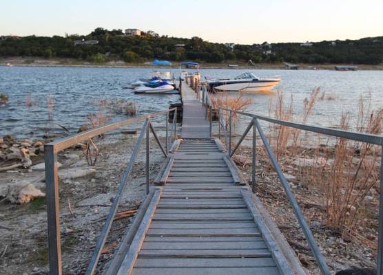 The Shores at Lake Travis 1
