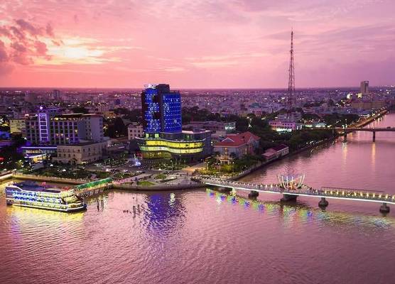 Ninh Kieu Riverside Hotel 1