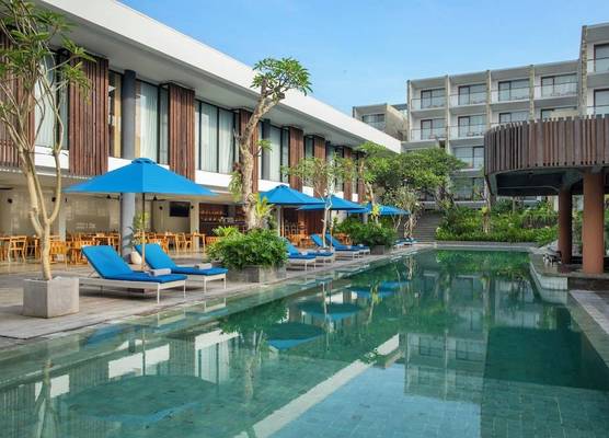 Dialoog Seminyak 1