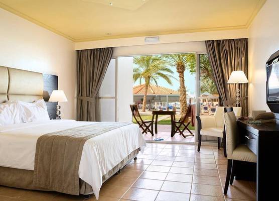 BM Beach Resort 1