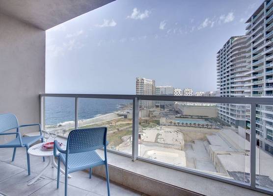 Modern Seaview Apartment In a Prime Location 1